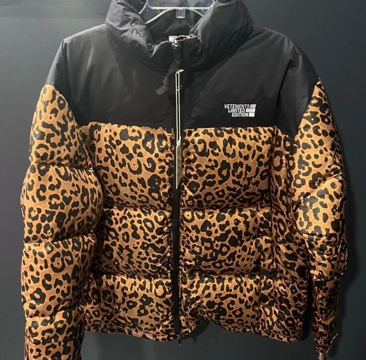 Size L Vetements Logo Limited Edition Leopard Puffer Jacket Coat Unisex - product detail image 1