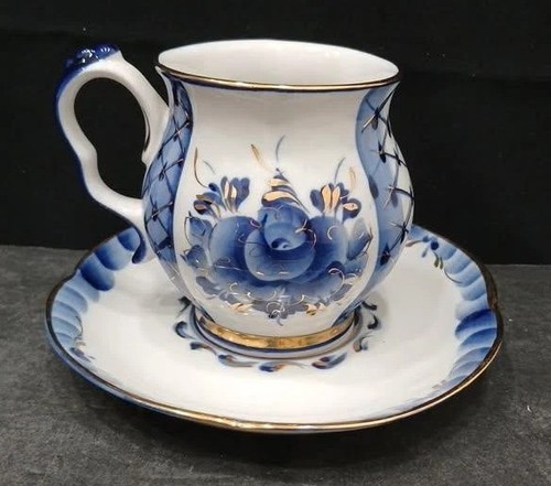 Lomonosov Russia Porcelain Blue Flowers & Gold Trim Cup & Saucer - Imagen 2 de 9