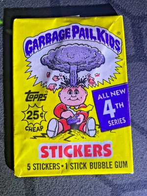 🔥GARBAGE PAIL KIDS SERIES 4 WAX PACK GPK Sealed Pack TOPPS🔥 - Bild 1 von 2