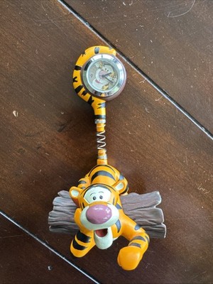 Disney Winnie the Pooh Vintage Tigger lounges Tail Spring Clock New Battery