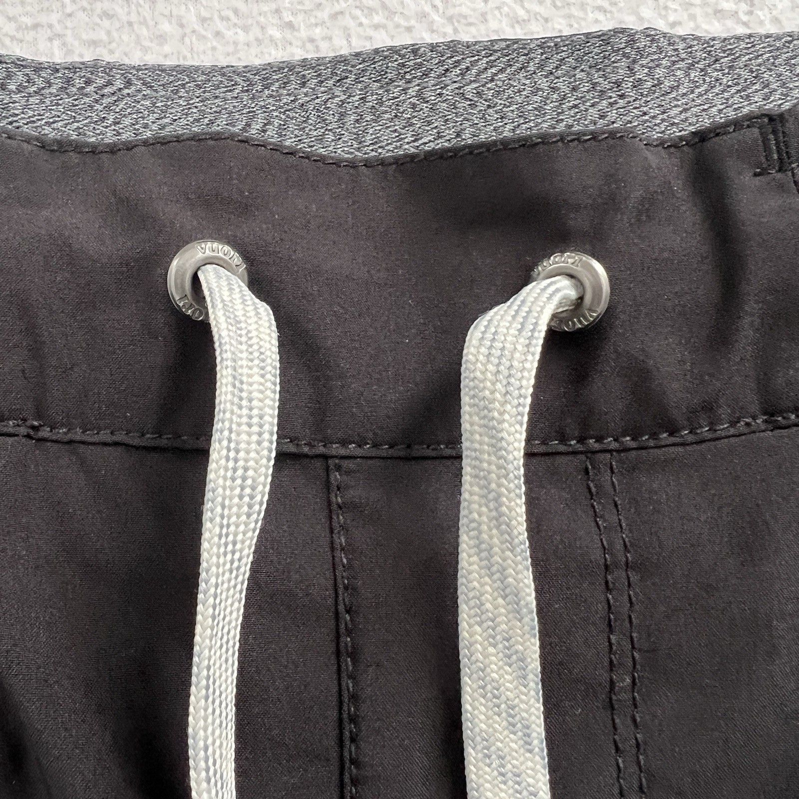 Vuori Men Solid Black Unlined Drawstring 4 Way St… - image 4