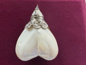 Antique Mother Of Pearl Heart Snuff Box Bottle Silver Filigree Victorian.