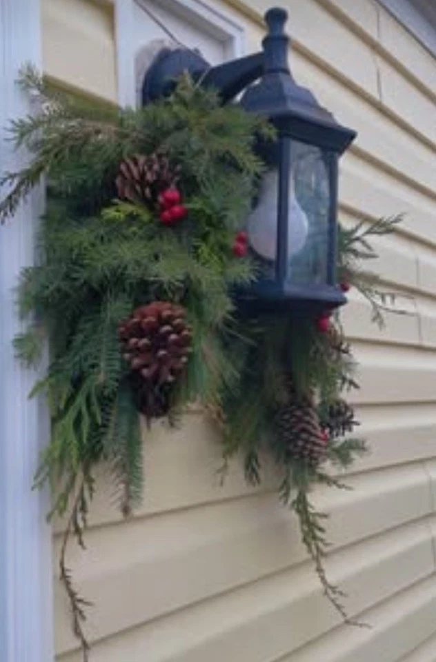 Holiday Natural Swag Christmas Wreath - Image 2 of 3