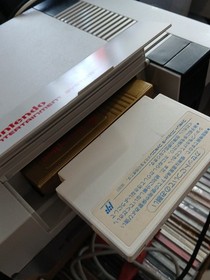 Honey Bee HoneyBee Adaptor play Famicom to Nintendo NES 60 to 72 Pin Converter