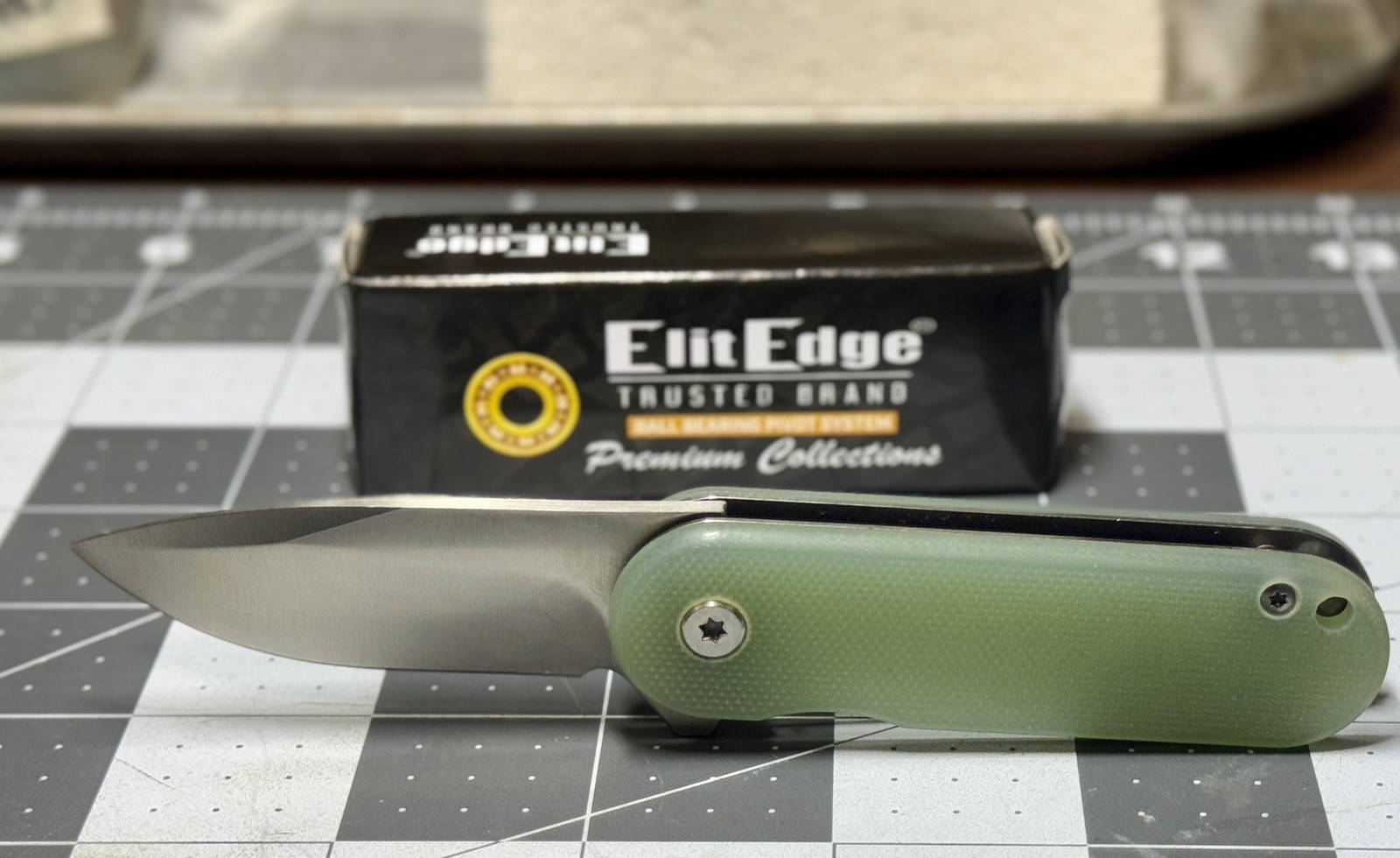 ElitEdge 10-B011JD Lightweight Mini EDC Knife/8CR13MoV/Jade G10 Elite Edge