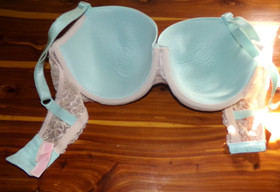 Victoria's Secret vtg dream angels lined demi lace over aqua with gems 36dd