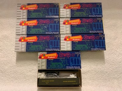 Roundhouse HO Scale Unassembled Reefer Car Kits each sold separately