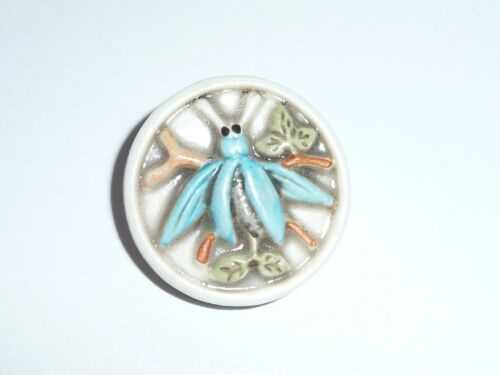 Adorable Art Stone Beetle Button - Light Blue Beetle - Shank Button 1" Diameter - Afbeelding 1 van 1