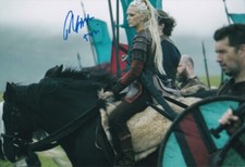GEORGIA HIRST signed Autogramm 20x30cm VIKINGS in Person autograph COA