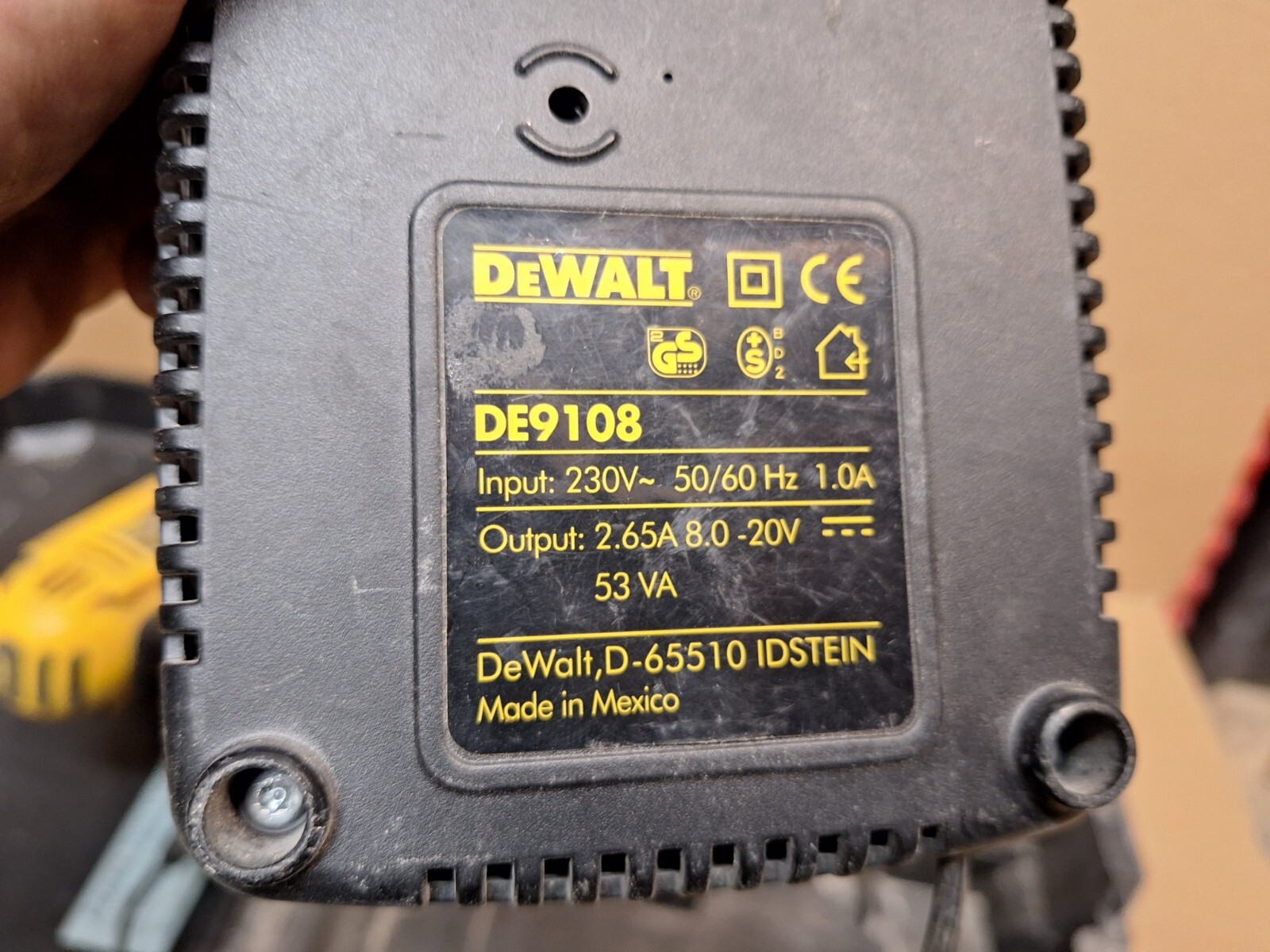 DEWALT DC925 18V Cordless Drill Driver including battery and charger ...