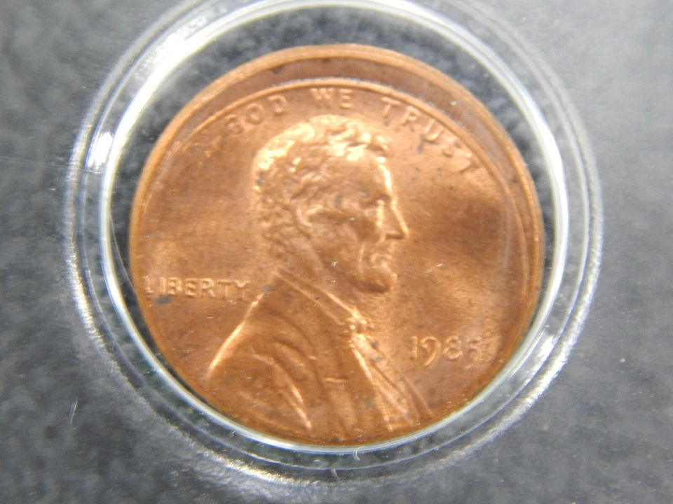 1985 Lincoln Penny HUGE Rare Offset Strike Mint Error RED Lustrous Coin - Image 2 of 4