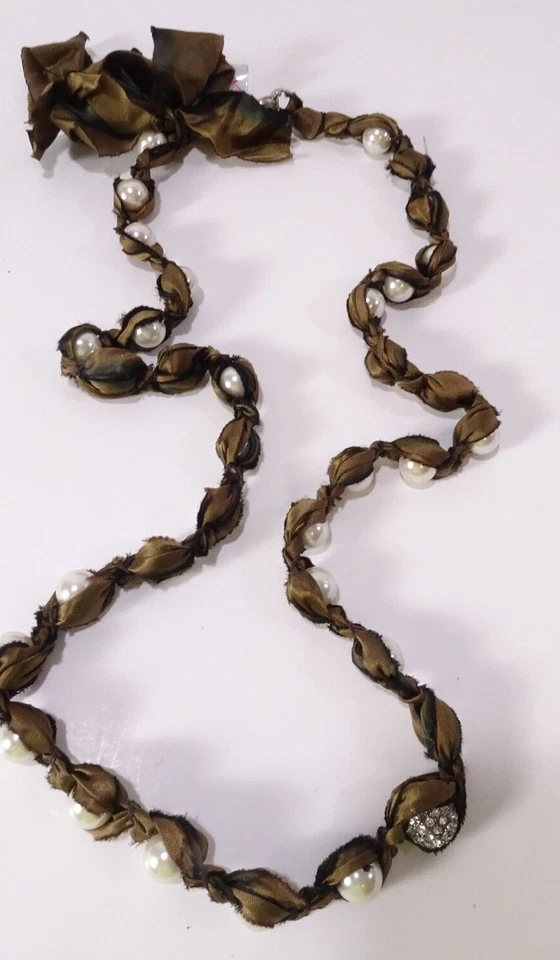 Collar bola de fuego Lee Angel para mujer tie dye marrón seda lazo vidrio perla nuevo con etiquetas 298