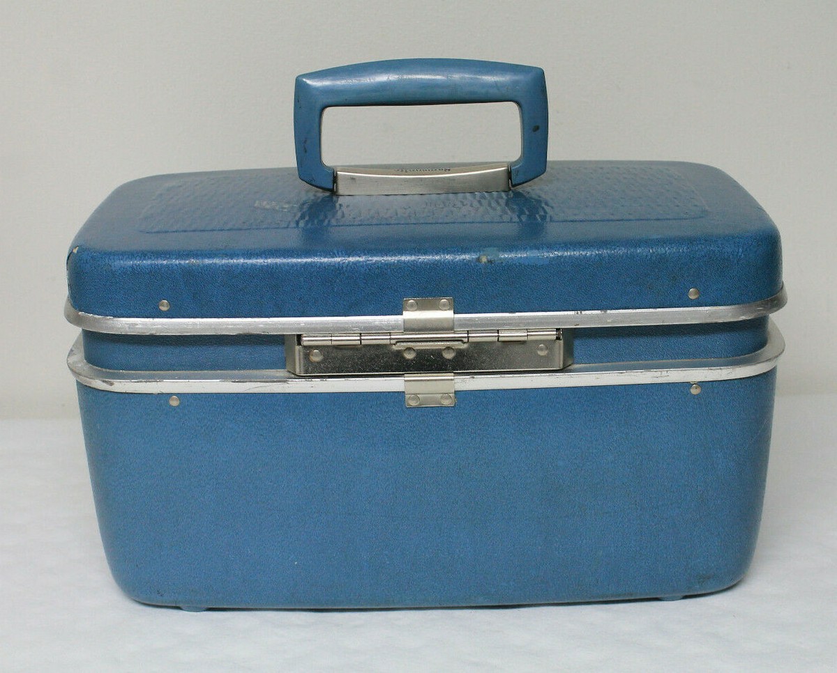 VINTAGE SAMSONITE HORIZON BLUE TRAIN CASE HARD LUGGAGE WITH KEY