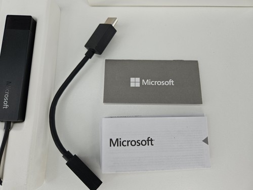 Microsoft Wireless Display Adapter Model 1628 - CG4-00001 - Afbeelding 7 van 8
