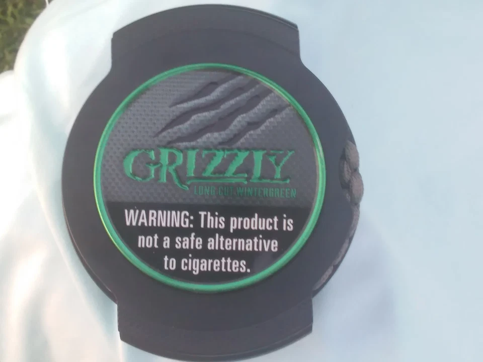 Pulsera de supervivencia Grizzly Gauntlet Paracord. Pantalla completa de cinco latas/cables Foto 4 de 4