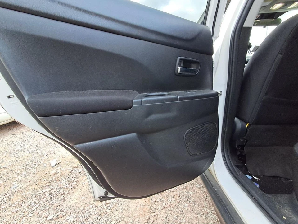 Passenger Front Seat Bucket Cloth Fits 14-15 OUTLANDER SPORT 2649634 Foto 3 de 4