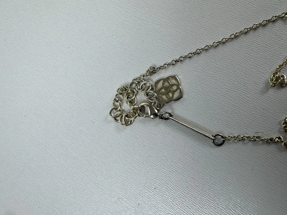 Ожерелье Kendra Scott граненая подвеска серебристое регулируемая цепочка женское 18 - Изображение 3 из 4