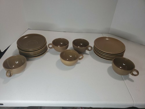 Vintage 18 pcs Russel Wright China nutmeg 6 Plates 5 Cups 7 Saucer - Picture 5 of 9