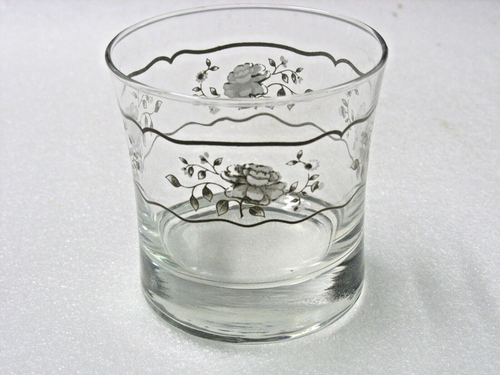 Set of Three Old Fashion/Rocks Bar Glasses with White Rose Flower Design - Picture 7 of 8