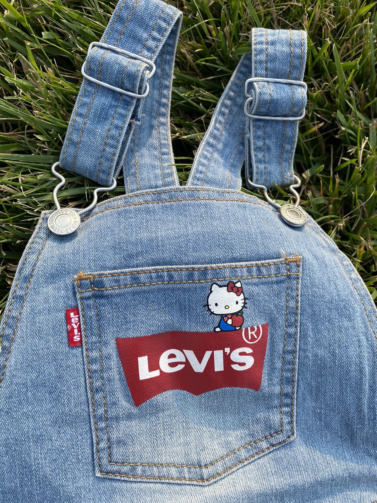 New Size 12 Regular Levis x Hello Kitty Big Girl Distressed Denim Overall |  eBay