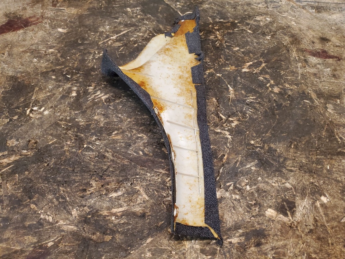 1990-1996 Nissan 300ZX Z32 Centre Transmission Tunnel Trim