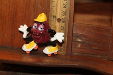 Calrab Applause California Raisins PVC Figure 1988 Roller Skater