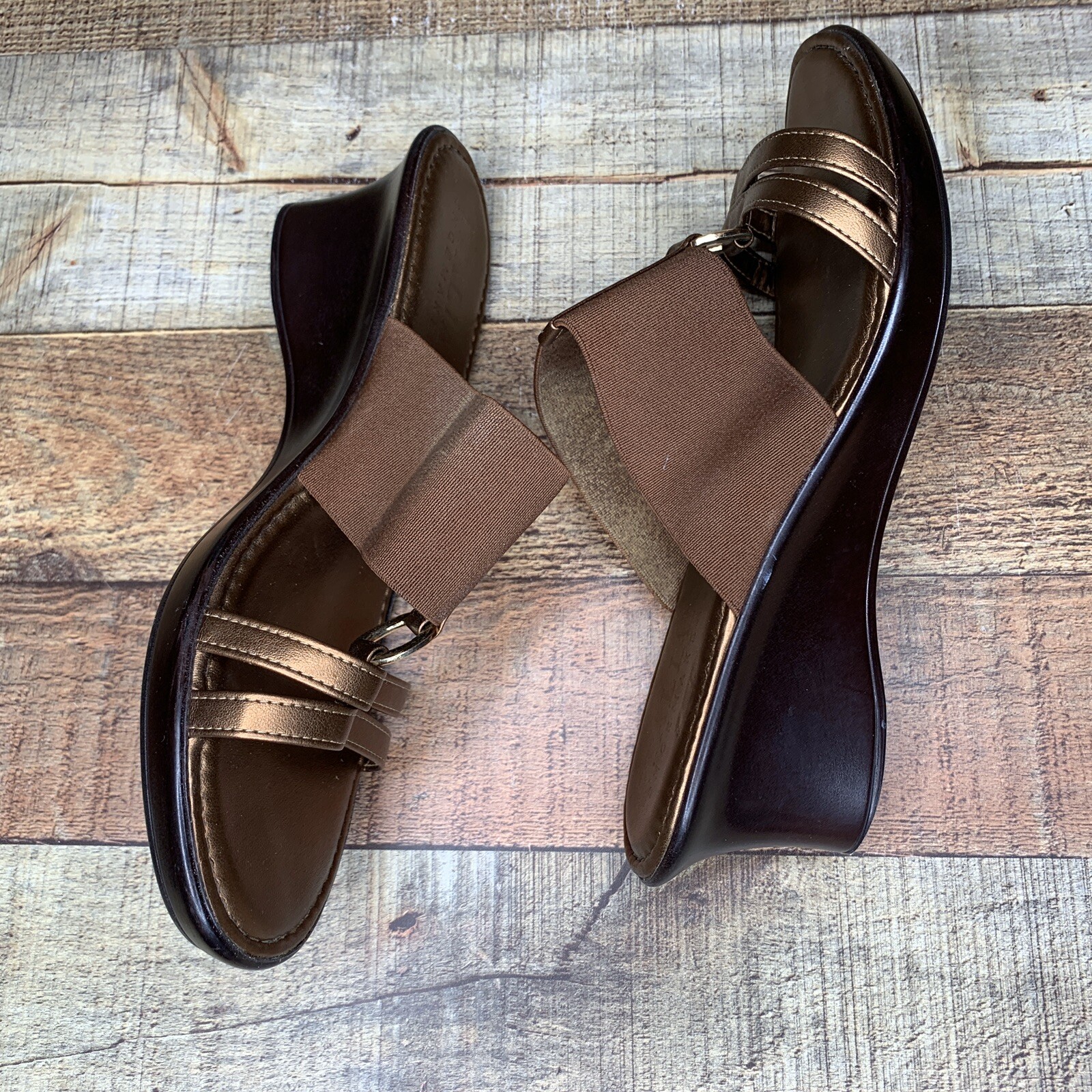 Italian Shoemakers Bronze Wedge Sandals Slip On Elast… Gem