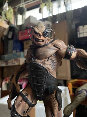 Decapitator Randy Bowen HUGE Deluxe Statue 983/ Violence Horror