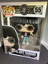 VAULTED MIB Funko Pop! Rocks-Music-Hey Ho! Le...