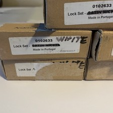 Andersen Window Lock Set White Lockable Metal w/ Screws Hardware 0102633
