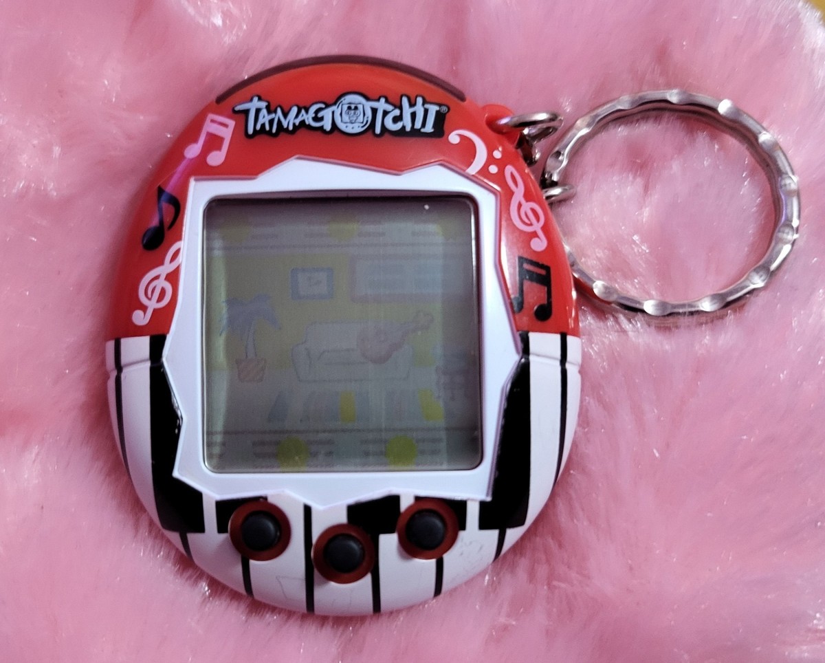 Tamagotchi Music Star Red Scarlet Melody 2008 (READ DESCRIPTION