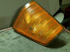 Clignotant Mercedes 207