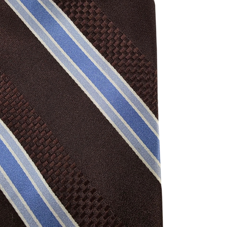 Corbata Bugatti Para Hombre Marrón Azul Lujo Seda Rayas Medallón Logo Clásica Foto 3 de 4