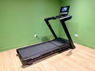 NordicTrack T10 T Series Treadmill 10" Screen Excellent Condition