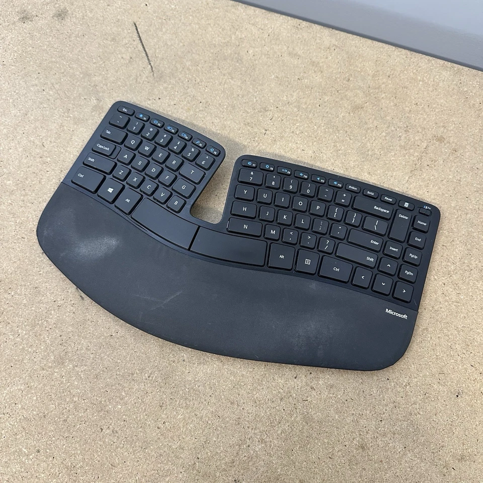 Microsoft Sculpt Ergonomic Wireless Keyboard Surface 1559 W/ Dongle Tested - Image 2 of 4