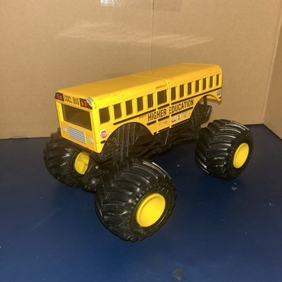 Monster Jam Higher Education Monster Truck 1:24