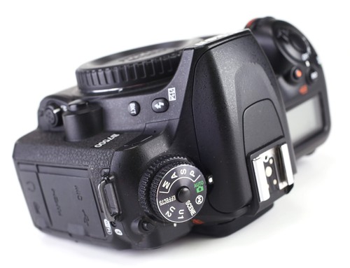 Nikon D7500 DSLR Camera Body Only Boxed Battery & Charger 37,238 Shots - Picture 9 of 17