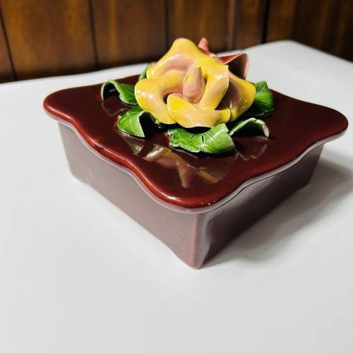 VTG MCM CA Pottery Trinket Dresser Box 6.5" Burgundy Pink & Yellow Roses READ - Picture 4 of 24