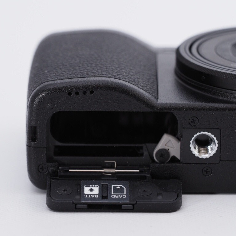 RICOH GR III 24.2MP 18.3mm f/2.8 Digital Camera W/ Battery Charger