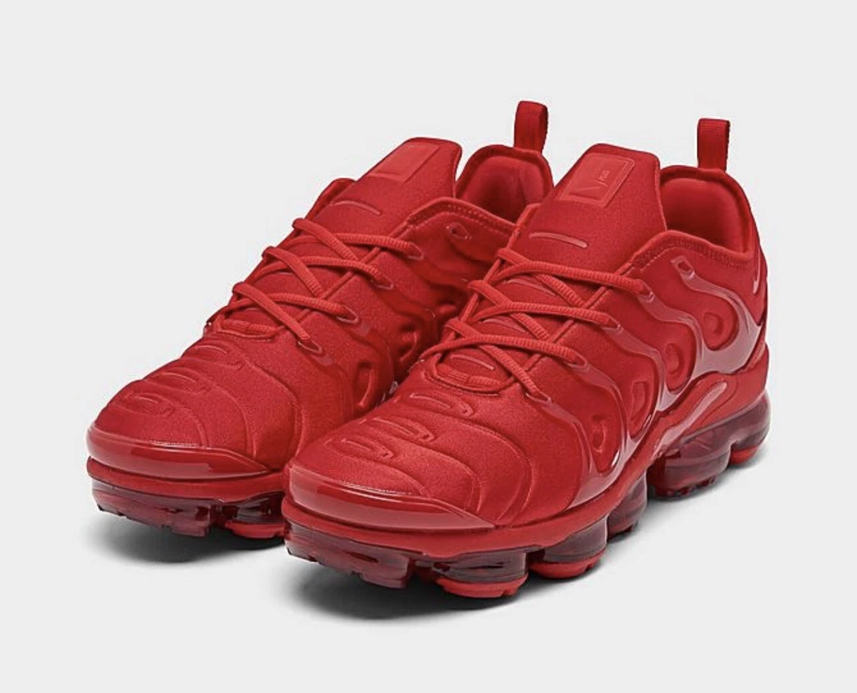Mens vapormax hotsell plus red