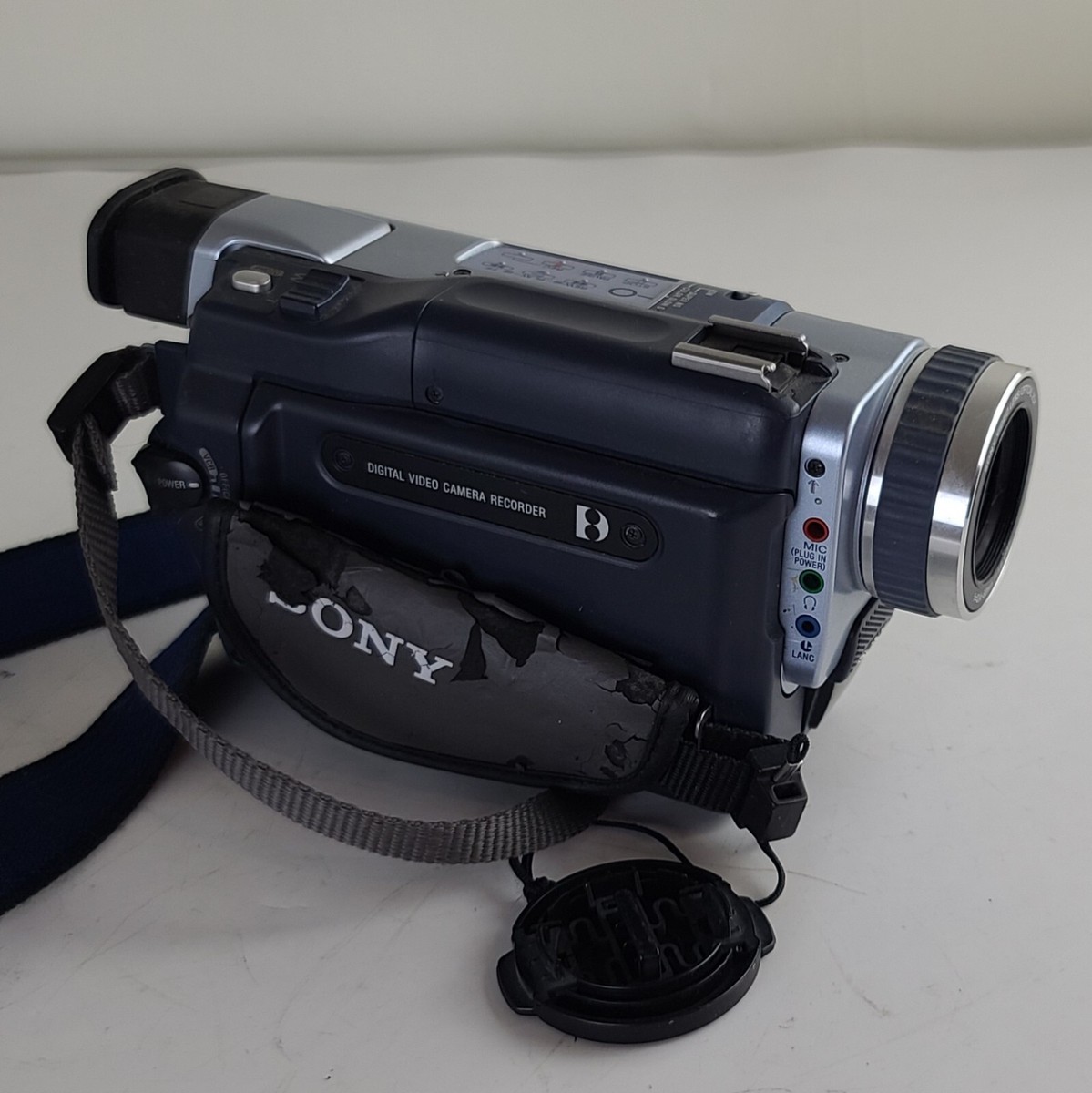 SONY Video8 Handycam CCD-TRV240 ⑤ Sony Handycam DCR-TRV240 NTSC Digital 8 Camcorder w