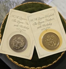 1990 QUEEN MOTHER 90th BIRTHDAY &pound;5 COINS &ndash; PAIR &ndash; ROYAL MINT PACKS &ndash; GEM BU/UNC