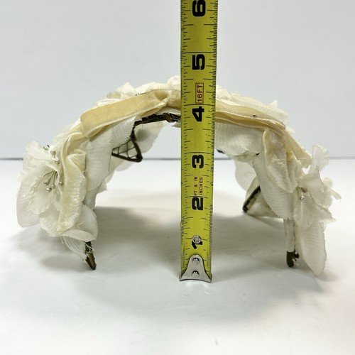 Vintage Fascination HAT / HEADPIECE White Flowers Church Wedding Bow In Back - Picture 15 of 17