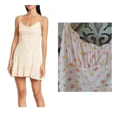 Elodie Women's Junior Floral Tie Strap Ruffle Hem Smocked Sundress Mini Dress