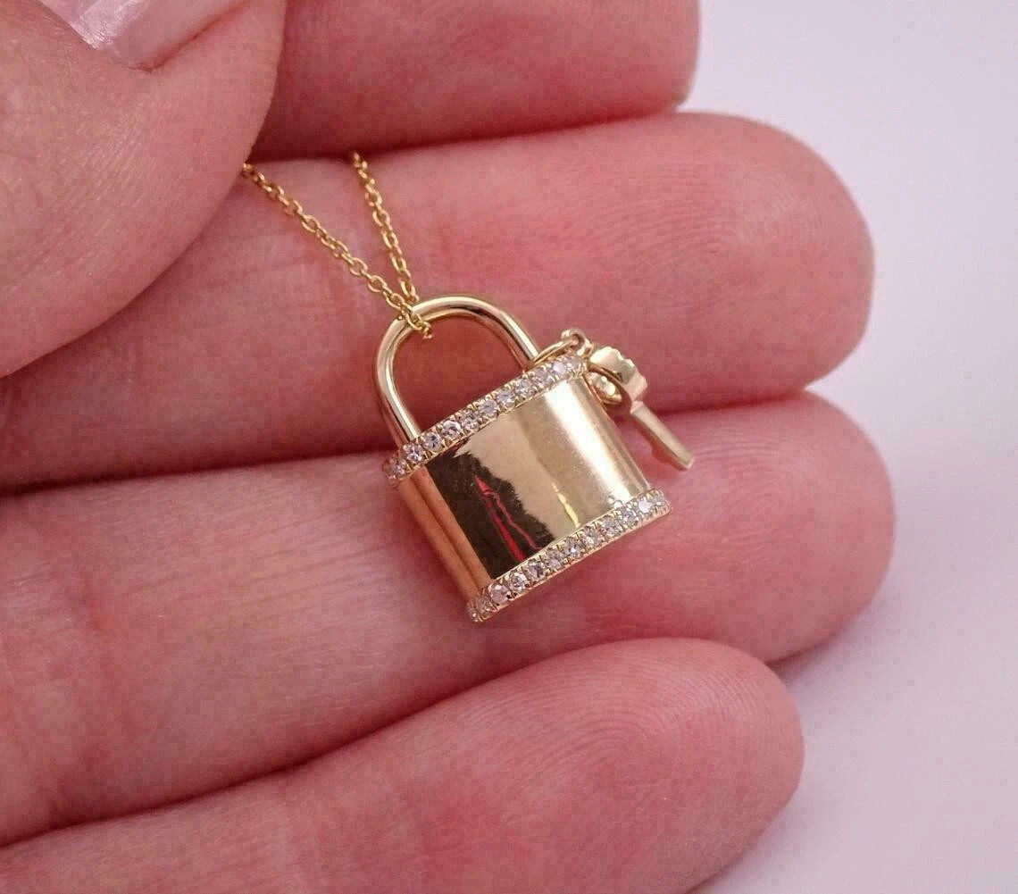 0.30Ct Round Diamond Lock & key Pendant 14K Yellow Gold Finish Free Chain