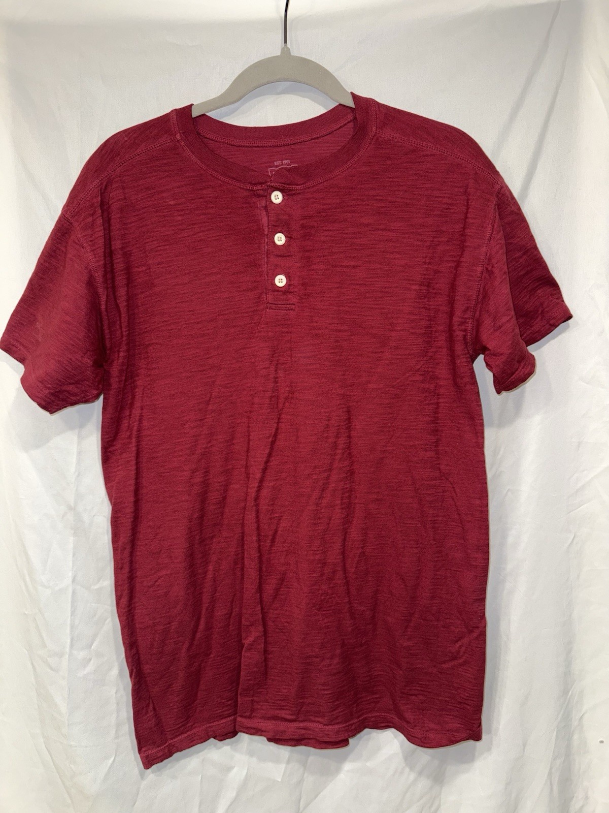 Hanes Men’s Red Rust Short Sleeve Henley  Shirt Top Medium Cotton