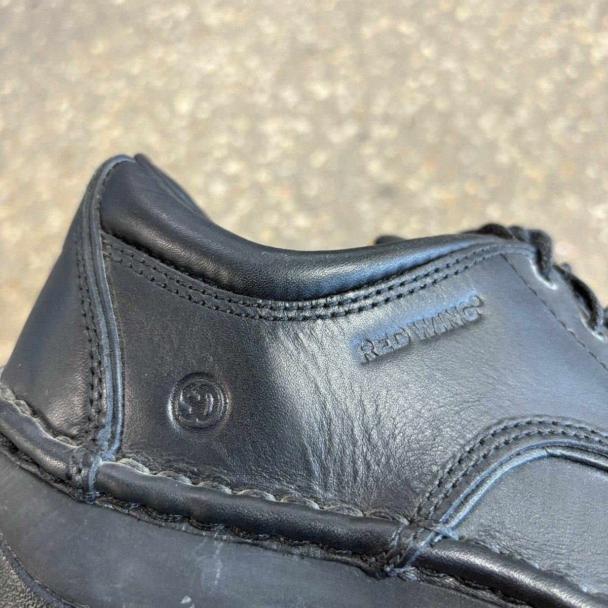 Red Wing Style #6703 Black Leather Aluminum Safety Toe Work  display picture 3