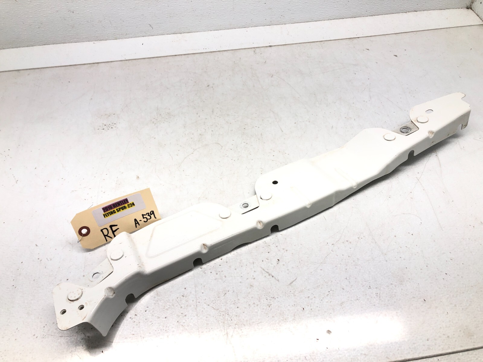 2014-2018 BENTLEY FLYING SPUR RIGHT PASS FRONT FENDER RIP PLATE BRACKET OEM