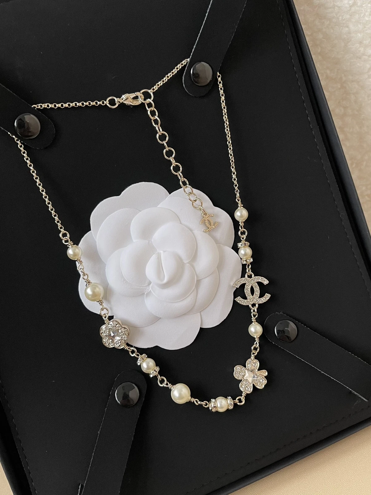 ?CHANEL Collana Corta Oro Chiaro Cristallo Intarsiato Stella CCS 24C