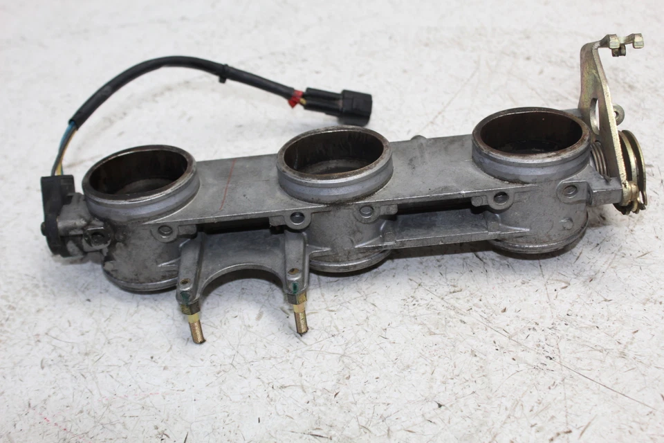 99-06 TRIUMPH DAYTONA 955I CUERPOS ACELERADOR TPS  Foto 2 de 4